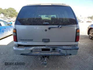 2006 Chevrolet Suburban LS with VIN 1GNFK16Z26J128539, listed as a Copart auction lot 74736624 with 248,920 mi miles and Salvage Title. Bid and sale history available at carsss.com. Image 6.
