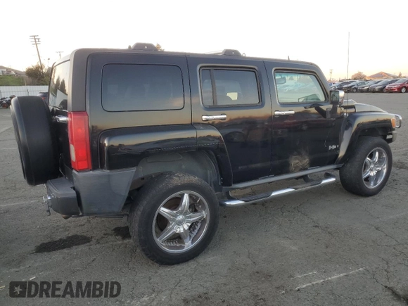 2006 Hummer H3 with VIN 5GTDN136X68128886, listed as a Copart auction lot 42032335 with 145,808 mi miles and Salvage Title. Bid and sale history available at DreamBid. Image 3.