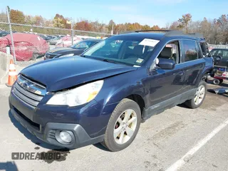 2013 Subaru Outback 2.5i Premium with VIN 4S4BRBCC6D1225471, listed as a IAAI auction lot 40700843 with 185,846 mi miles. Bid and sale history available at carsss.com. Image 17.