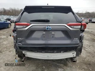 2020 Toyota RAV4 Hybrid XSE with VIN JTME6RFV3LD502316, listed as a Copart auction lot 43389425 with 39,670 mi miles and Salvage Title. Bid and sale history available at carsss.com. Image 6.