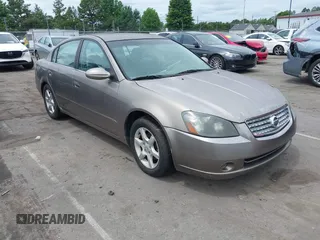 2005 Nissan Altima 2.5 z VIN 1N4AL11E05C141724, wystawiony jako IAAI lot #42482284 z przebiegiem 166 296 mil mil oraz . Historia ofert i sprzedaży dostępna na DreamBid. Obrazek 1.
