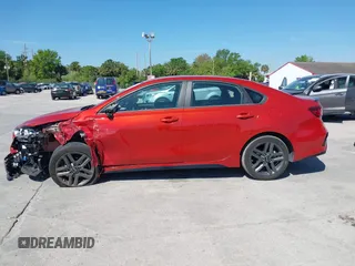 2021 Kia Forte GT-Line with VIN 3KPF34ADXME409193, listed as a IAAI auction lot 41846359 with 52,321 mi miles. Bid and sale history available at carsss.com. Image 15.