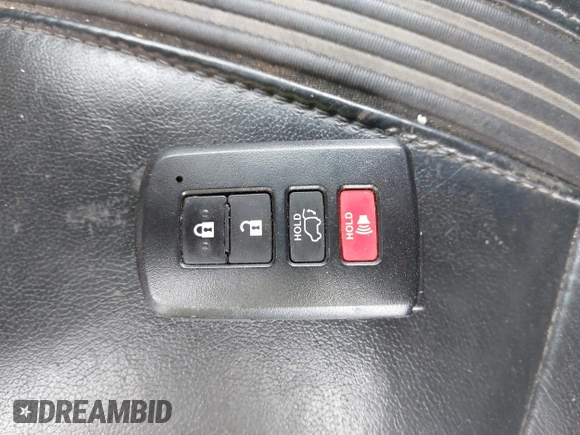 2018 Toyota Highlander SE with VIN 5TDJZRFH3JS903348, listed as a IAAI auction lot 42132056 with 115,384 mi miles and . Bid and sale history available at DreamBid. Image 11.