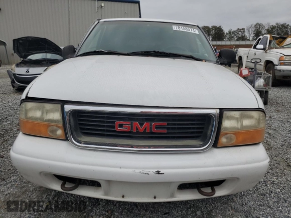 1998 GMC Jimmy SLE with VIN 1GKDT13W6W2566437, listed as a Copart auction lot 78158574 with 223,300 mi miles and Salvage Title. Bid and sale history available at carsss.com. Image 5.