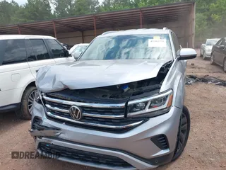 2020 Volkswagen Atlas SE with VIN 1V21E2CA4LC210687, listed as a IAAI auction lot 42382775 with 62,199 mi miles and . Bid and sale history available at DreamBid. Image 12.