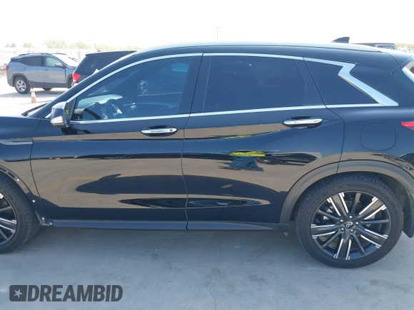 2021 Infiniti QX50 Luxe z VIN 3PCAJ5BA4MF105359, wystawiony jako IAAI lot #41772029 z przebiegiem 66 497 mil mil oraz . Historia ofert i sprzedaży dostępna na DreamBid. Obrazek 15.