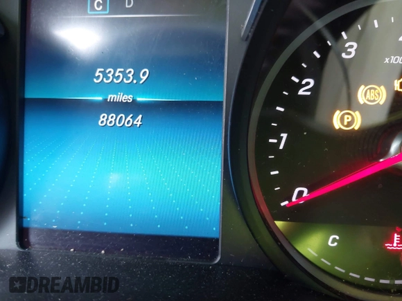 2020 Mercedes-Benz C 300 с VIN WDDWF8DBXLR539976, выставлен на аукционе IAAI как лот 42116664 с пробегом 88 064 миль миль и . История ставок и продаж доступна на DreamBid. Изображение 16.