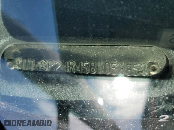 2005 Dodge Caravan SE with VIN 1D4GP24R45B105685, listed as a Copart auction lot 63914995 with 232,370 mi miles and Non repairable. Bid and sale history available at DreamBid. Image 13.