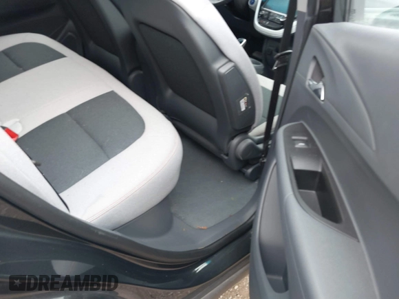 2021 Chevrolet Bolt EV LT z VIN 1G1FY6S0XM4108670, wystawiony jako IAAI lot #41625671 z przebiegiem 20 859 mil mil oraz . Historia ofert i sprzedaży dostępna na DreamBid. Obrazek 8.