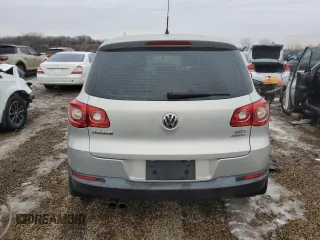 2011 Volkswagen Tiguan SEL with VIN WVGBV7AX3BW562761, listed as a Copart auction lot 85906534 with 84,635 mi miles and Salvage Title. Bid and sale history available at DreamBid. Image 6.