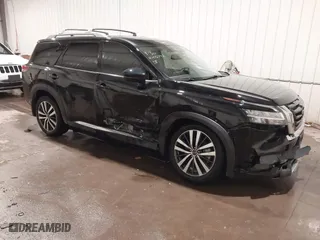 2022 Nissan Pathfinder Platinum with VIN 5N1DR3DJ4NC259359, listed as a IAAI auction lot 41412742 with 39,814 mi miles. Bid and sale history available at carsss.com. Image 1.