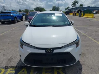 2022 Toyota Corolla LE with VIN 5YFEPMAE0NP358957, listed as a IAAI auction lot 42167553 with 48,339 mi miles and . Bid and sale history available at carsss.com. Image 12.