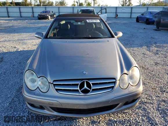 2007 Mercedes-Benz CLK 350 with VIN WDBTK56G47T074702, listed as a Copart auction lot 82407784 with Not Provided miles and Non Repairable. Bid and sale history available at DreamBid. Image 5.