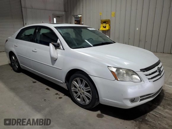 2006 Toyota Avalon XL with VIN 4T1BK36B96U099413, listed as a Copart auction lot 55239935 with 186,719 mi miles and Clean Title. Bid and sale history available at DreamBid. Image 4.