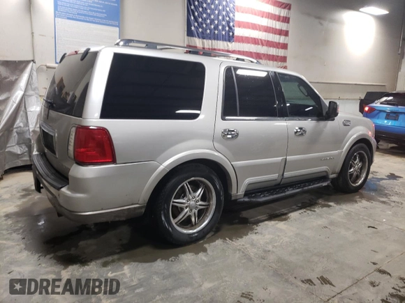 2003 Lincoln Navigator Luxury with VIN 5LMFU28R93LJ21683, listed as a Copart auction lot 80152034 with 139,811 mi miles and Salvage Title. Bid and sale history available at carsss.com. Image 3.