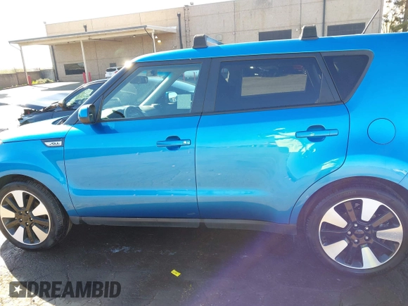 2016 Kia Soul + with VIN KNDJP3A56G7360757, listed as a IAAI auction lot 41840778 with 82,399 mi miles. Bid and sale history available at carsss.com. Image 15.