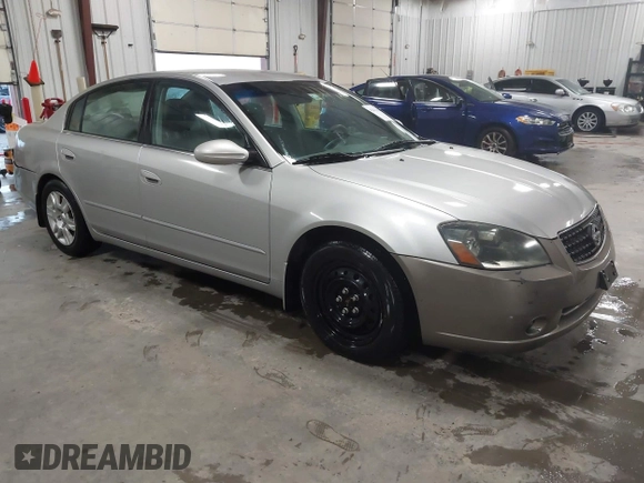 2005 Nissan Altima S z VIN 1N4AL11D25C954795, wystawiony jako IAAI lot #42411814 z przebiegiem 173 157 mil mil oraz . Historia ofert i sprzedaży dostępna na DreamBid. Obrazek 1.
