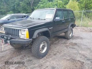 1987 Jeep Cherokee with VIN 1JCMR7819HT174249, listed as a IAAI auction lot 42458110 with 157,683 mi miles and . Bid and sale history available at DreamBid. Image 2.