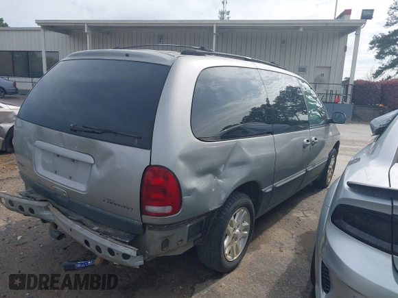 1997 Dodge Caravan LE with VIN 1B4GP54L3VB333541, listed as a IAAI auction lot 41012170 with 137,181 mi miles and . Bid and sale history available at carsss.com. Image 4.