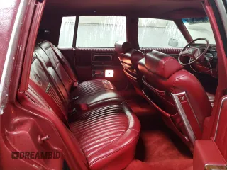 1988 Cadillac Brougham z VIN 1G6DW51Y2JR766782, wystawiony jako Copart lot #83797924 z przebiegiem 63 601 mil mil oraz Szkody całkowita. Historia ofert i sprzedaży dostępna na DreamBid. Obrazek 10.