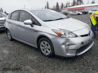 2013 Toyota Prius Plug-In with VIN JTDKN3DP0D3046032, listed as a IAAI auction lot 41471986 with 112,382 mi miles. Bid and sale history available at carsss.com. Image 1.