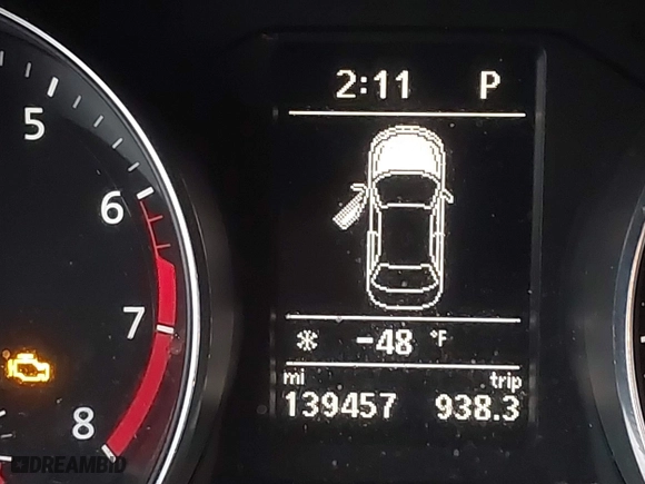 2016 Volkswagen Passat 1.8T SE w/Technology with VIN 1VWBS7A37GC069617, listed as a IAAI auction lot 41680890 with 139,457 mi miles. Bid and sale history available at carsss.com. Image 16.