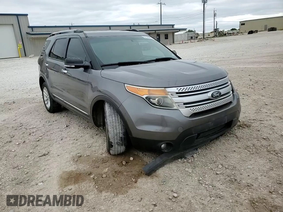 2014 Ford Explorer XLT z VIN 1FM5K7D8XEGB73043, wystawiony jako Copart lot #52146485 z przebiegiem 177 394 mil mil oraz Szkoda całkowita • Salvage title. Historia ofert i sprzedaży dostępna na DreamBid. Obrazek 12.