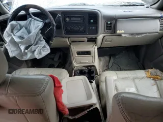 2001 Chevrolet Suburban LT with VIN 3GNEC16T11G147081, listed as a Copart auction lot 45738435 with 0 mi miles and Salvage Title. Bid and sale history available at carsss.com. Image 8.