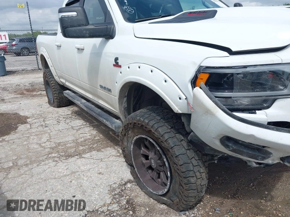 2023 Ram 2500 Laramie with VIN 3C6UR5FL3PG553812, listed as a IAAI auction lot 39891964 with 33,303 mi miles. Bid and sale history available at carsss.com. Image 17.