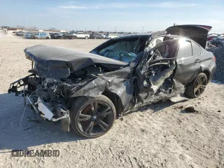 2021 BMW 3 Series 330i z VIN 3MW5R1J05M8C13650, wystawiony jako Copart lot #46793555 z przebiegiem Nie podano mil oraz Nie do naprawy • Non repairable. Historia ofert i sprzedaży dostępna na DreamBid. Obrazek 1.