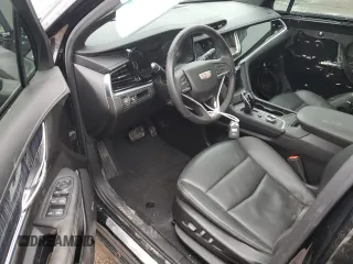 2022 Cadillac XT6 Premium Luxury z VIN 1GYKPDRS9NZ160942, wystawiony jako Copart lot #44256595 z przebiegiem 25 144 mil mil oraz Szkoda całkowita • Salvage title. Historia ofert i sprzedaży dostępna na DreamBid. Obrazek 8.