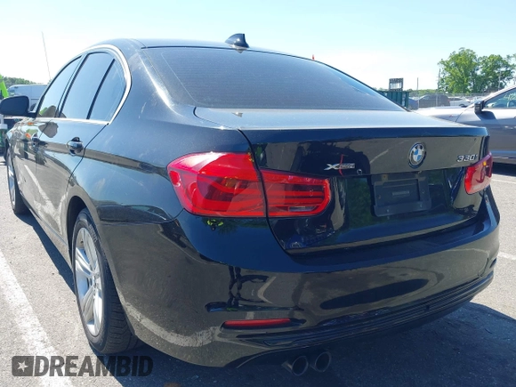 2018 BMW 3 Series 330i xDrive with VIN WBA8D9G5XJNU67750, listed as a IAAI auction lot 42291752 with 146,716 mi miles and . Bid and sale history available at DreamBid. Image 3.