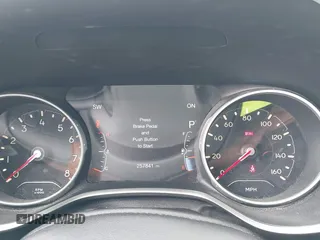 2018 Jeep Compass Sport с VIN 3C4NJCAB9JT318935, выставлен на аукционе IAAI как лот 42661262 с пробегом 257 841 миль миль и . История ставок и продаж доступна на DreamBid. Изображение 7.
