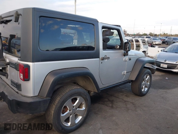 2011 Jeep Wrangler Rubicon с VIN 1J4BA6D17BL547984, выставлен на аукционе IAAI как лот 42083724 с пробегом Не указан миль и . История ставок и продаж доступна на DreamBid. Изображение 4.