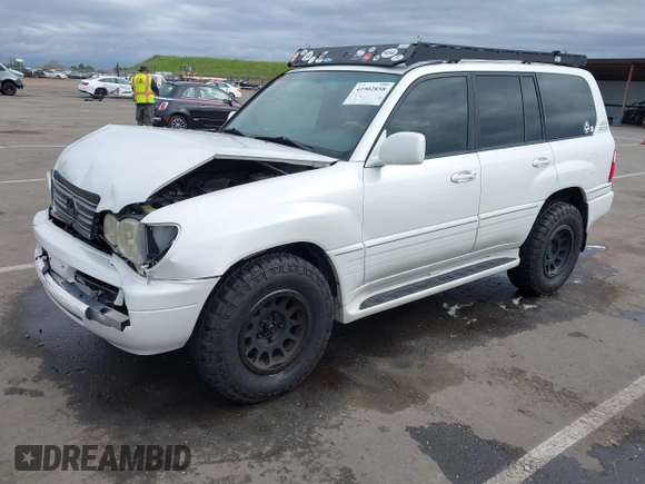 2004 Lexus LX 470 z VIN JTJHT00W043543915, wystawiony jako IAAI lot #41902858 z przebiegiem 110 454 mil mil oraz . Historia ofert i sprzedaży dostępna na DreamBid. Obrazek 2.