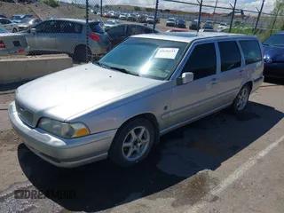 2000 Volvo V70 with VIN YV1LW61J8Y2647178, listed as a IAAI auction lot 42636533 with 128,619 mi miles and . Bid and sale history available at DreamBid. Image 18.