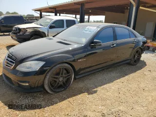 2010 Mercedes-Benz S с VIN WDDNG7KB4AA297641, выставлен на аукционе Copart как лот 69257514 с пробегом 124 100 миль миль и Списание • Salvage title. История ставок и продаж доступна на DreamBid. Изображение 1.