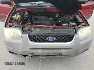 2004 Ford Escape XLT z VIN 1FMYU03104KB51972, wystawiony jako Copart lot #62119665 z przebiegiem 121 785 mil mil oraz Szkoda całkowita • Salvage title. Historia ofert i sprzedaży dostępna na DreamBid. Obrazek 11.