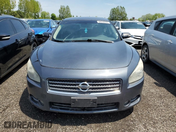 2011 Nissan Maxima SV z VIN 1N4AA5AP4BC828845, wystawiony jako Copart lot #58558205 z przebiegiem 264 268 mil mil oraz Czysty tytuł • Clean title. Historia ofert i sprzedaży dostępna na DreamBid. Obrazek 5.