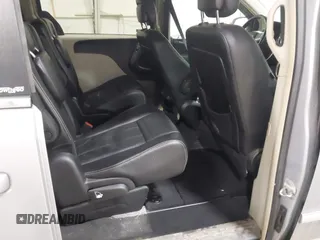 2013 Chrysler Town & Country Touring with VIN 2C4RC1BG0DR775313, listed as a IAAI auction lot 41738917 with 209,378 mi miles. Bid and sale history available at carsss.com. Image 8.