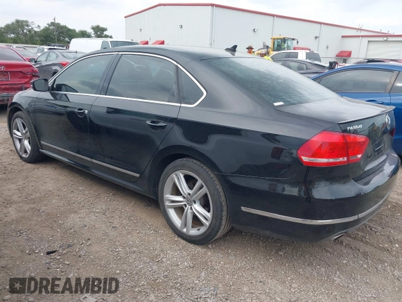 2014 Volkswagen Passat TDI SEL Premium with VIN 1VWCN7A33EC068280, listed as a IAAI auction lot 42086420 with 153,656 mi miles. Bid and sale history available at carsss.com. Image 3.