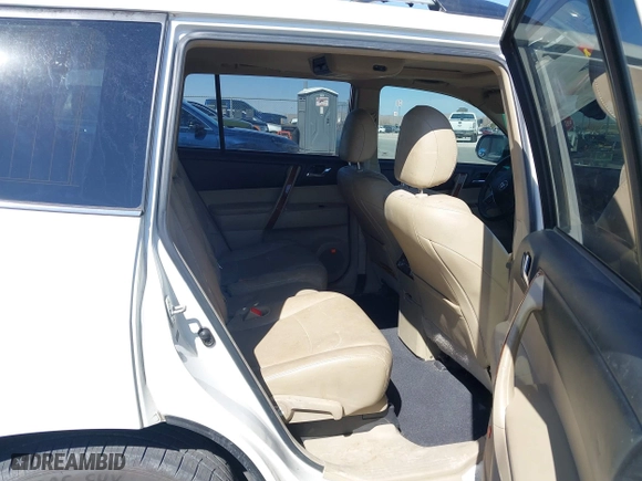 2012 Toyota Highlander Limited with VIN 5TDYK3EH5CS081107, listed as a IAAI auction lot 41659577 with 191,177 mi miles. Bid and sale history available at carsss.com. Image 8.