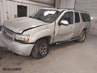 2007 Chevrolet Suburban LTZ with VIN 3GNFC16057G264519, listed as a IAAI auction lot 41641397 with 235,431 mi miles. Bid and sale history available at carsss.com. Image 2.