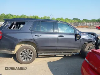 2024 Chevrolet Tahoe Z71 z VIN 1GNSKPKD8RR177147, wystawiony jako IAAI lot #42383508 z przebiegiem 28 772 mil mil oraz . Historia ofert i sprzedaży dostępna na DreamBid. Obrazek 13.