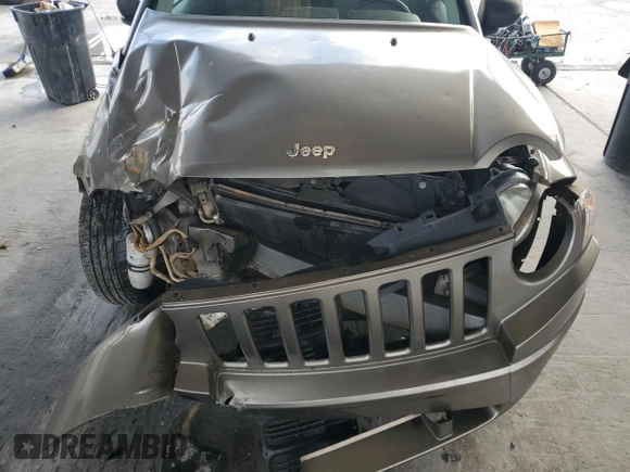 2007 Jeep Compass Sport with VIN 1J8FT47W47D368891, listed as a Copart auction lot 85054114 with 251,737 mi miles and Salvage Title. Bid and sale history available at carsss.com. Image 12.