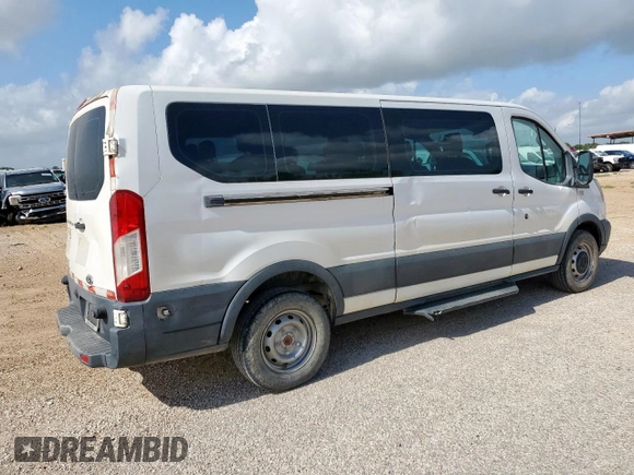 2017 Ford Transit XL z VIN 1FBZX2YMXHKA76173, wystawiony jako Copart lot #61798085 z przebiegiem 134 527 mil mil oraz Czysty tytuł • Clean title. Historia ofert i sprzedaży dostępna na DreamBid. Obrazek 3.