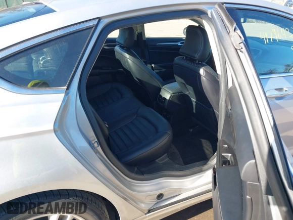 2018 Ford Fusion SE with VIN 3FA6P0LU1JR272522, listed as a IAAI auction lot 41796432 with 123,471 mi miles and . Bid and sale history available at DreamBid. Image 8.