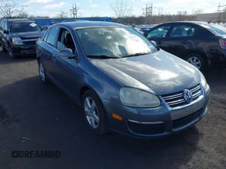 2009 Volkswagen Jetta Sedan SE with VIN 3VWRZ71K49M173498, listed as a IAAI auction lot 41733877 with 141,031 mi miles. Bid and sale history available at carsss.com. Image 1.
