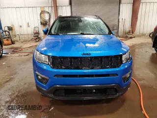 2018 Jeep Compass Altitude with VIN 3C4NJDBB2JT395652, listed as a Copart auction lot 42867225 with 150,776 mi miles and Clean title. Bid and sale history available at DreamBid. Image 5.