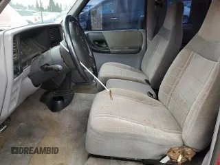 1993 Ford Ranger STX z VIN 1FTCR14U2PPB77835, wystawiony jako Copart lot #49438505 z przebiegiem 95 245 mil mil oraz Szkoda całkowita • Salvage title. Historia ofert i sprzedaży dostępna na DreamBid. Obrazek 7.